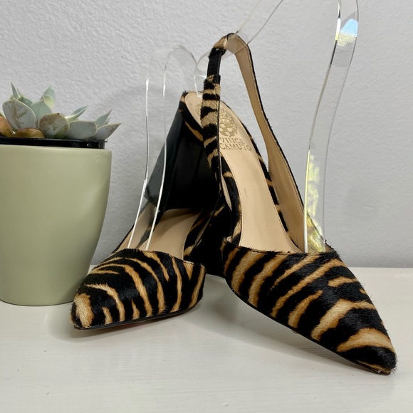 NWOT Vince Camuto Animal Tiger Print Block Pump / Closed-Toe Heel - Size 6 - Picture 6 of 6